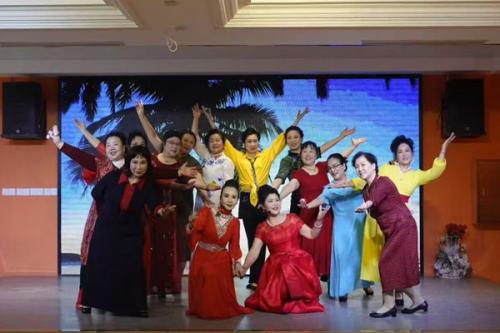 營(yíng)口：歡歌聚彩友 盛情賀新春